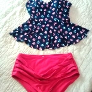 2  Juniors/womens Swimsuits sz Sm